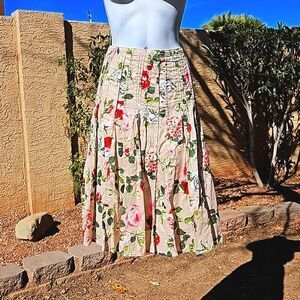 CAbi Skirt Size 8 Pleated EUC Fully Lined